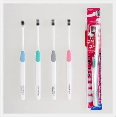 Hello Kitty Compact Toothbrush  Made in Korea